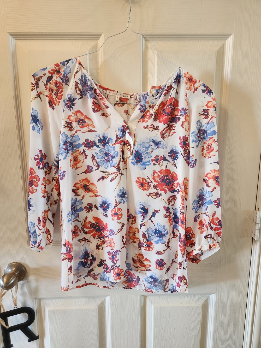 Violet & Claire White Floral V-Neck Blouse with Red & Blue Blooms